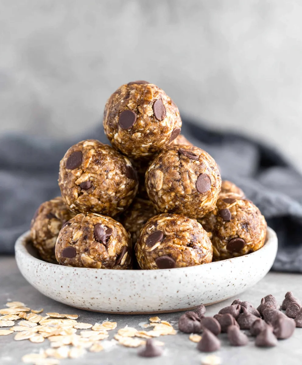 No Bake Chocolate Peanut Butter Energy Bites